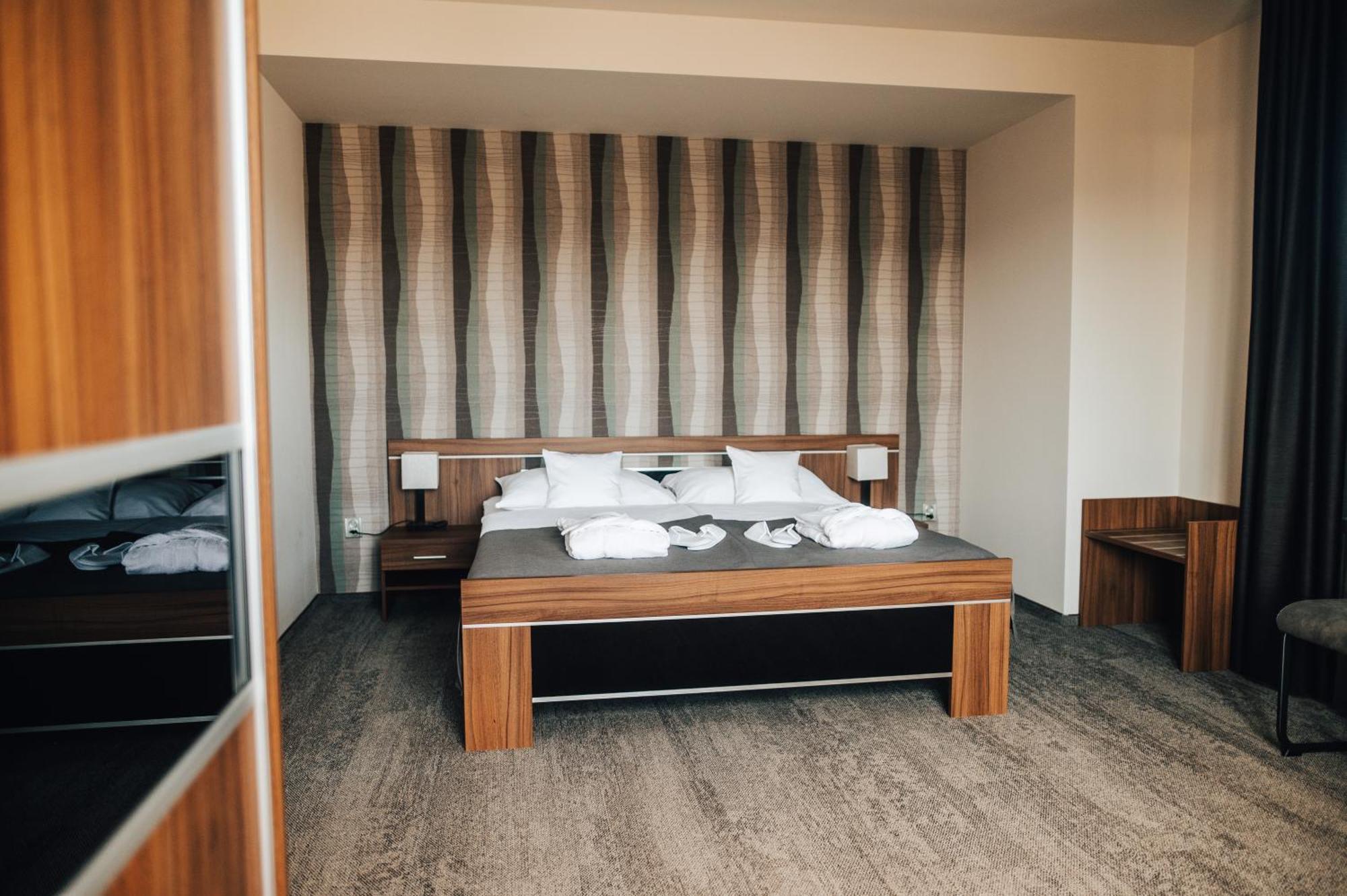 Hotel Elegance Šumperk Екстериор снимка