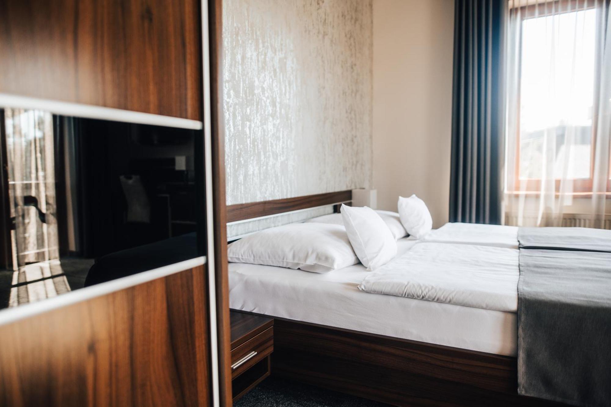 Hotel Elegance Šumperk Екстериор снимка